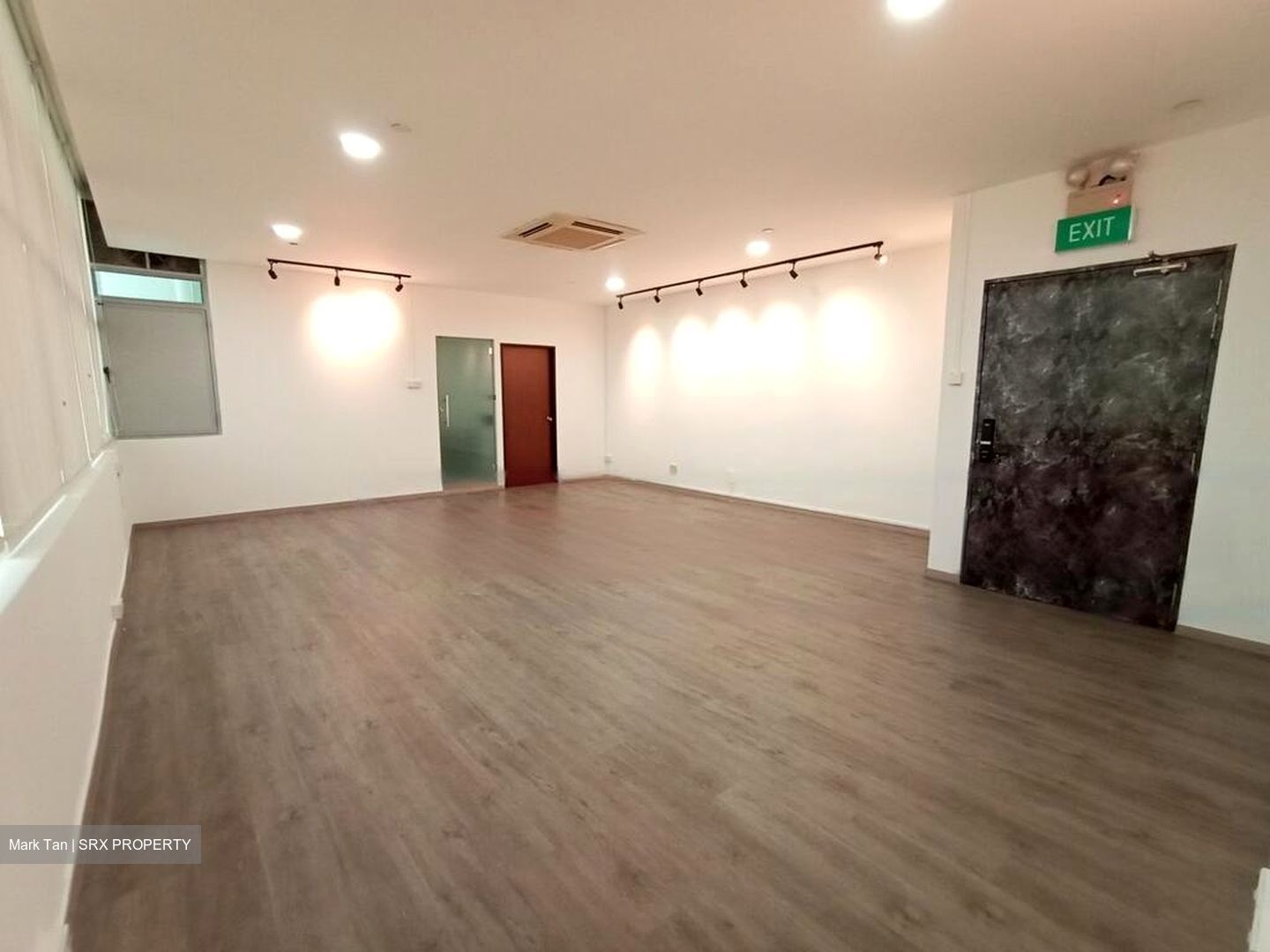 Wcega Tower (D23), Office #466873161